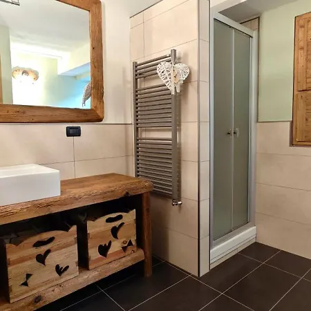 Hostdomus - Boiserie Open Space