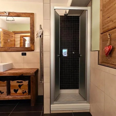 Hostdomus - Boiserie Open Space Apartamento Cesana Torinese